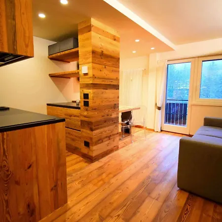 아파트 Nardis Wood 133